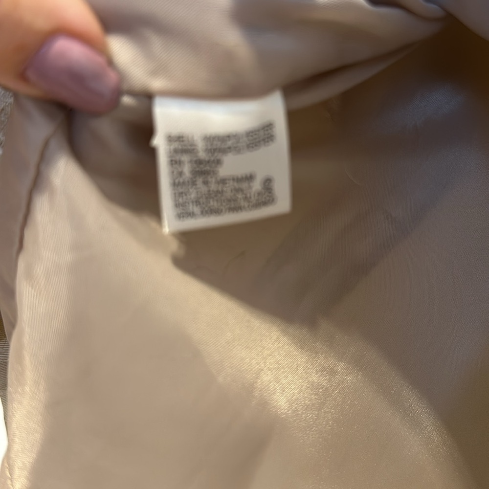 Tahari Arthur S. Levine cocktail tan/gold/ platinum floral print size 4. NWOT - Picture 7 of 7